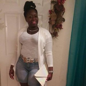 Meet your Posher, April